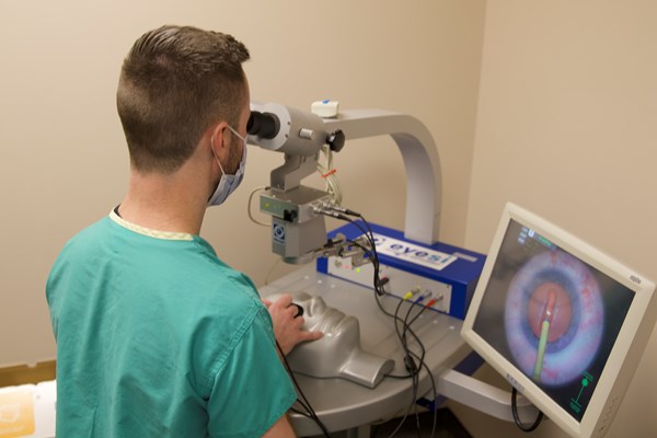 Dept. of Ophthalmology and Visual Sciences resident training on EyeSi surgery simulator