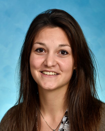 A head shot photo of Lauren Stawovy, M.D..