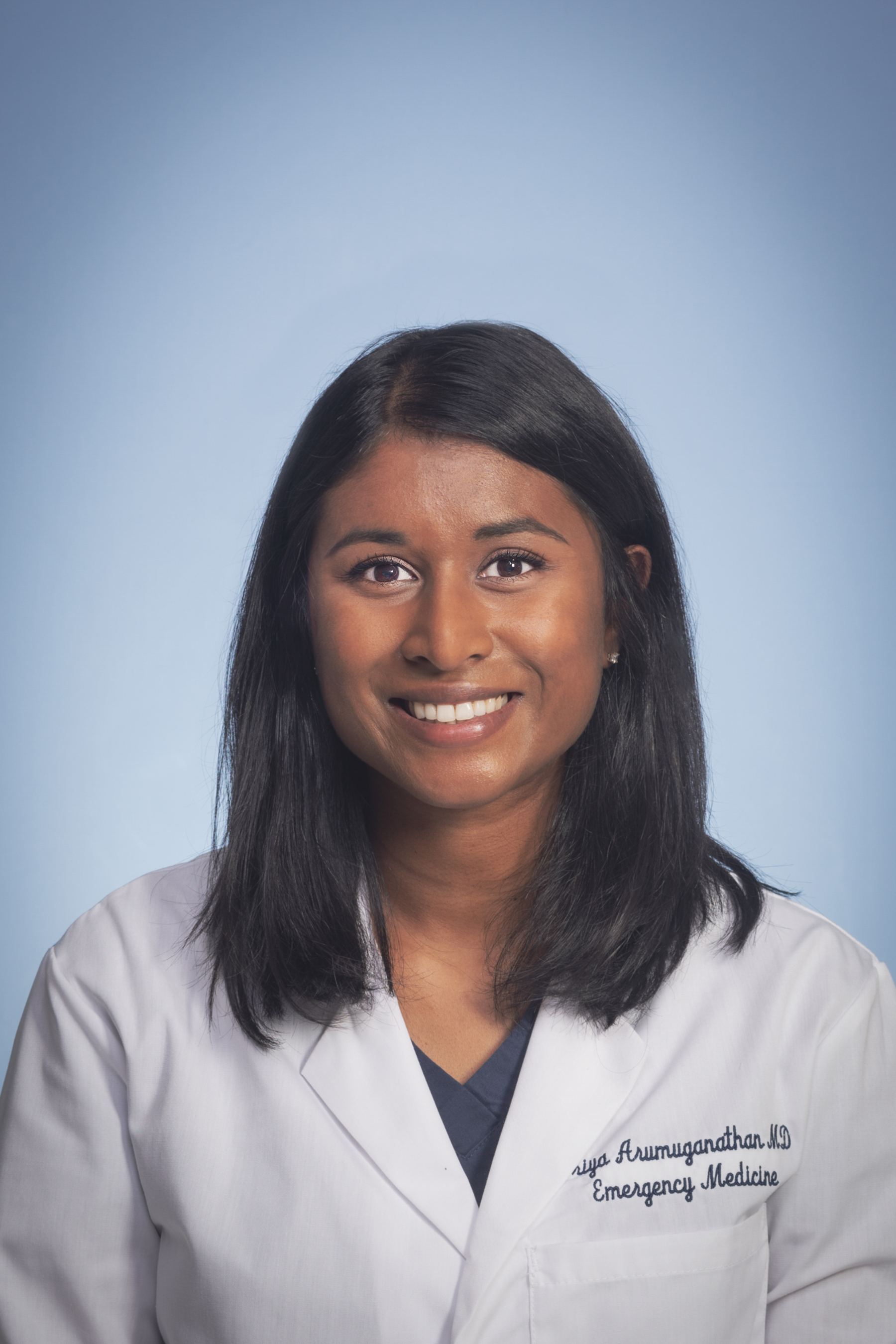 A photo of Priya Arumuganathan.