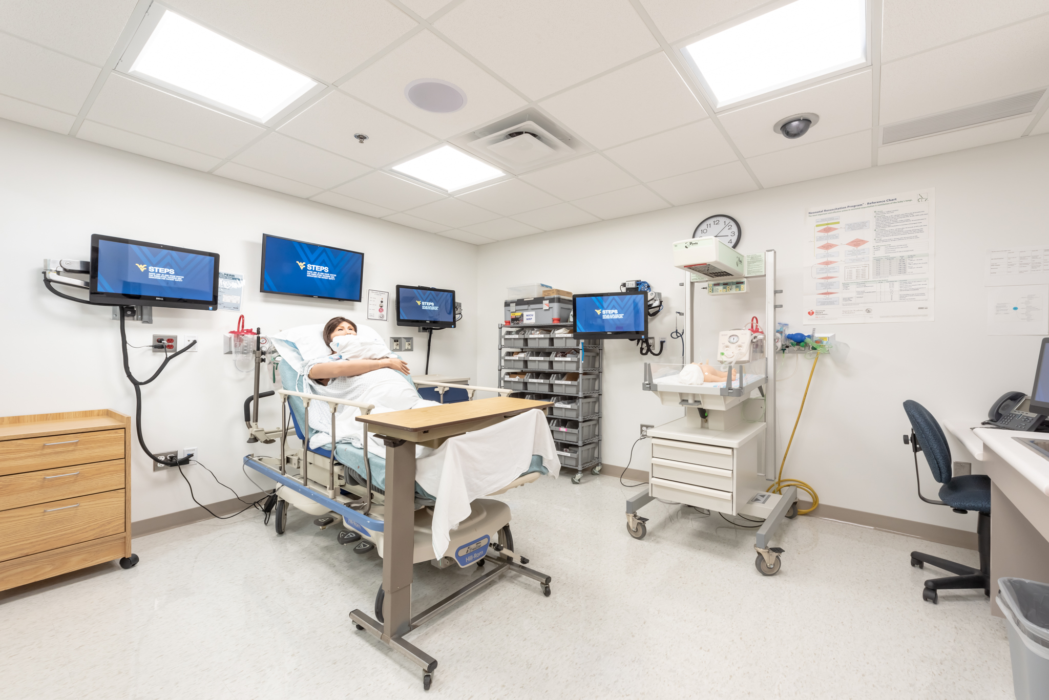 Image of STEPS Center with manikins