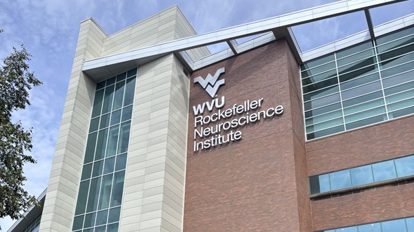 A three quarter view of the WVU Rockefeller Neuroscience Institute.